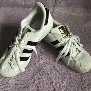 Adidas Superstar Sneakers